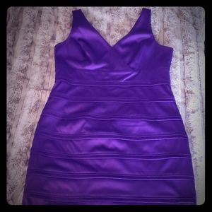 Midi Royal Purple super flattering dress